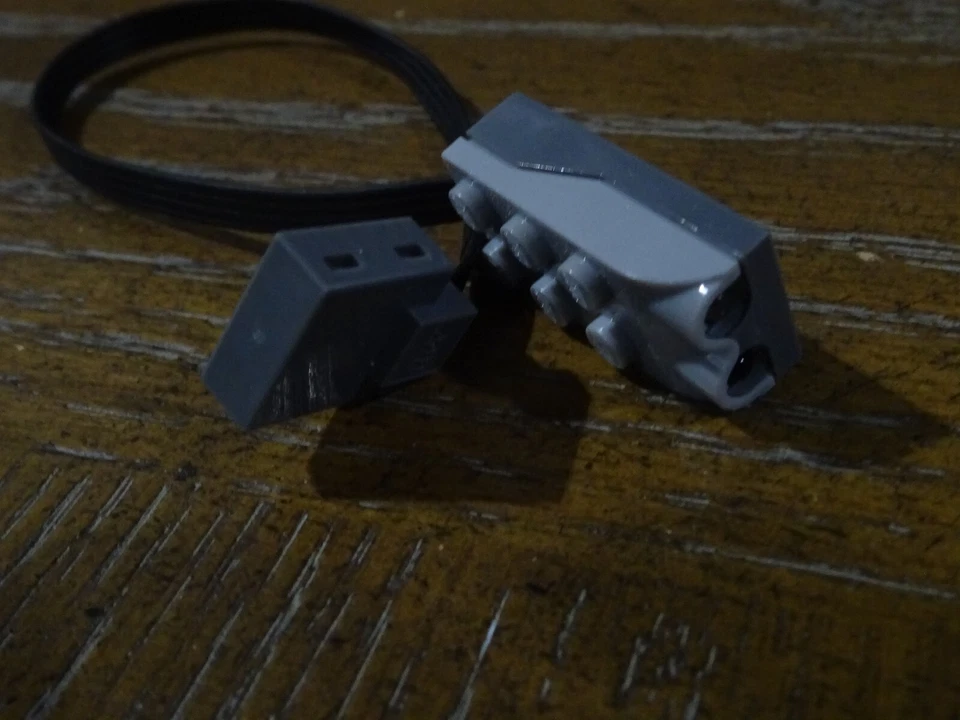 Lego 9584 WeDo Robotics Motion Sensor works good - Image 2 of 2