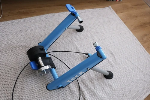 Tacx Boost Indoor Radtrainer inkl. Continental Indoor-Tr.-Reifen