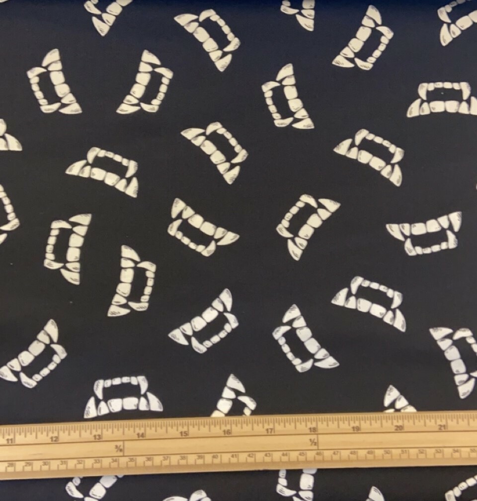 Fat Quarter Glow In The Dark Vampire Fangs 100% Cotton Quilting Fabric