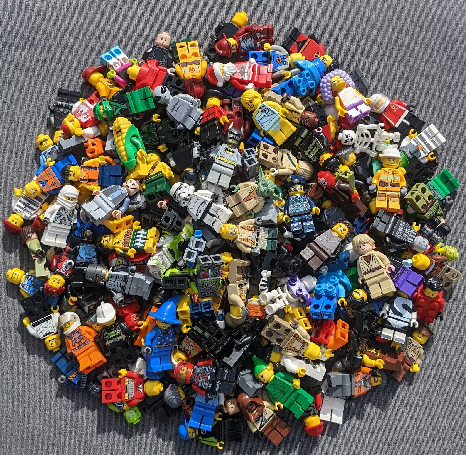 LEGO Minifigures Bulk Lot 8, 10, 12 or 24. Space, Marvel,  City Random Pick.