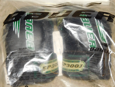 NEW WITH TAGS BAUER A EP300J Hockey Elbow Pads Size JR soft cap