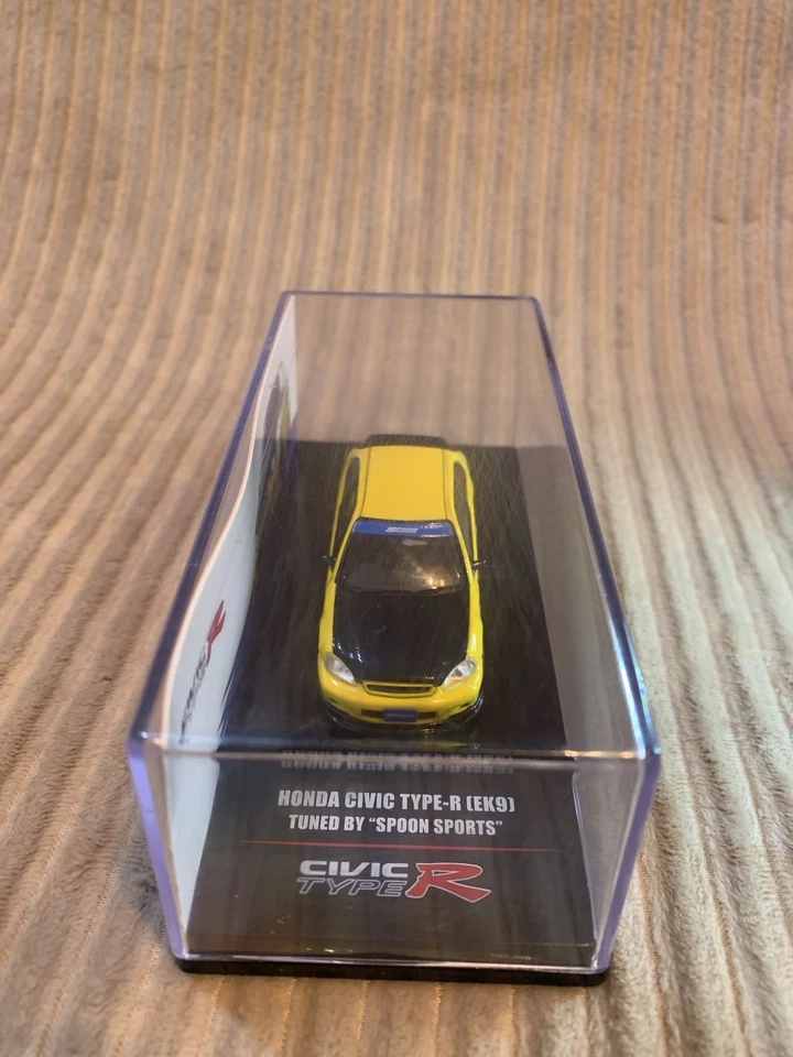 INNO64 Honda Civic Type R EK9 Tuned by Spoon Sports 1/64 Scale Yellow - Image 4 of 4