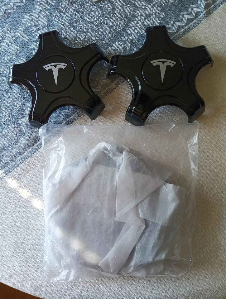 Tesla Lug Nut Cover Set Of 4 *New w/open Box (HUB CAP) - Image 3 of 3