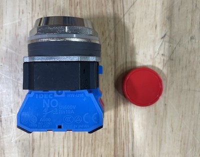IDEC ABD111NUR Pushbutton Switch 30mm, Momentary, Flush PB, 1NO 1NC, Red