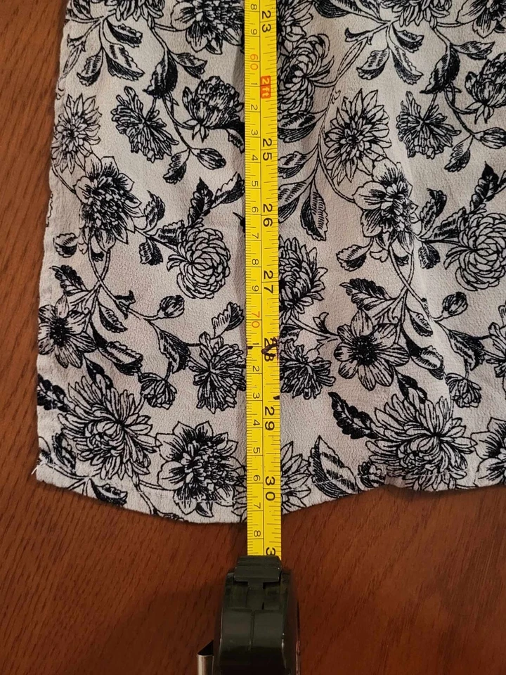 Cárdigan de encubrimiento plumero envolvente chal floral Forever 21 para mujer - talla S M Foto 4 de 4