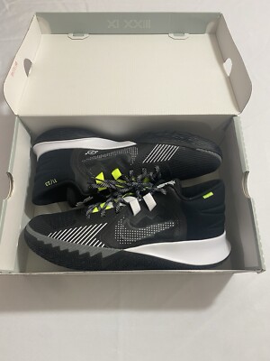 New Mens Size 12 Black White Nike Kyrie Flytrap V Basketball Shoes CZ4100 002