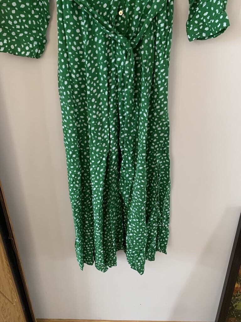 green emerald velvet dress Zara – Alglist LLC main image 1