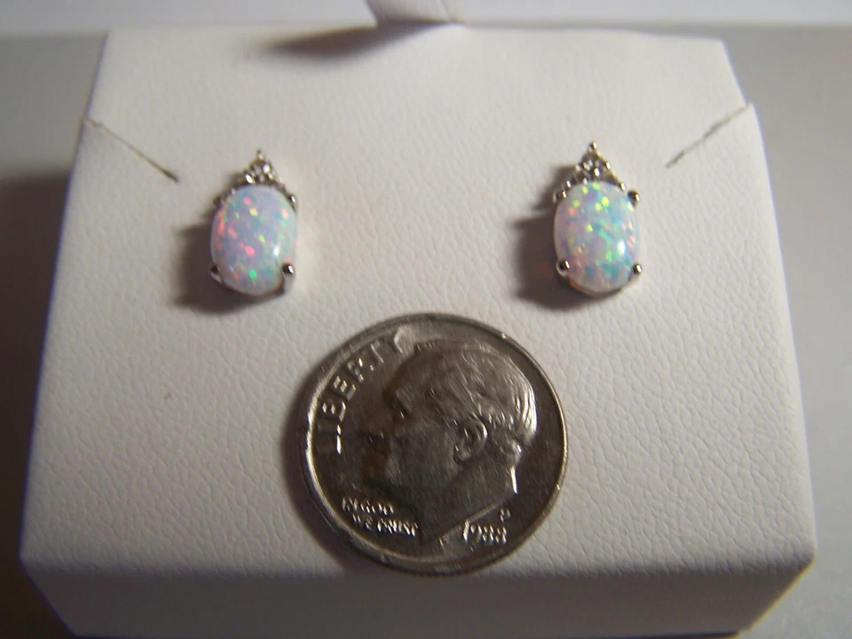 COLLAR Y PENDIENTES HELZBERG DIAMANTES "I AM LOVE" ÓPALO CREADO EN LABORATORIO CON ZAFIROS Foto 4 de 4