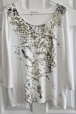 Chico's 3 Tunic Top White Gold green Design 3/4 Sleeves Causal