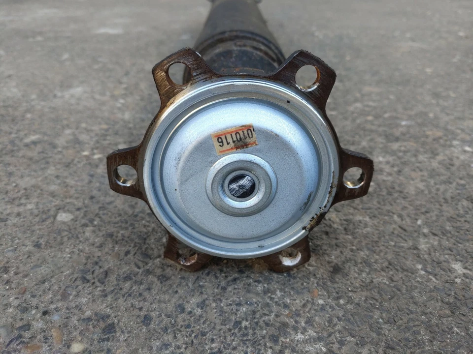 MITSUBISHI SHOGUN MK3 3.5 GDI REAR PROPSHAFT DRIVE SHAFT #3 - Image 3 of 3