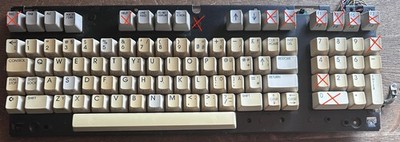 Commodore  1 x Taste von ''C 128 Tastatur'', Komplette Taste mit Feder & Stempel