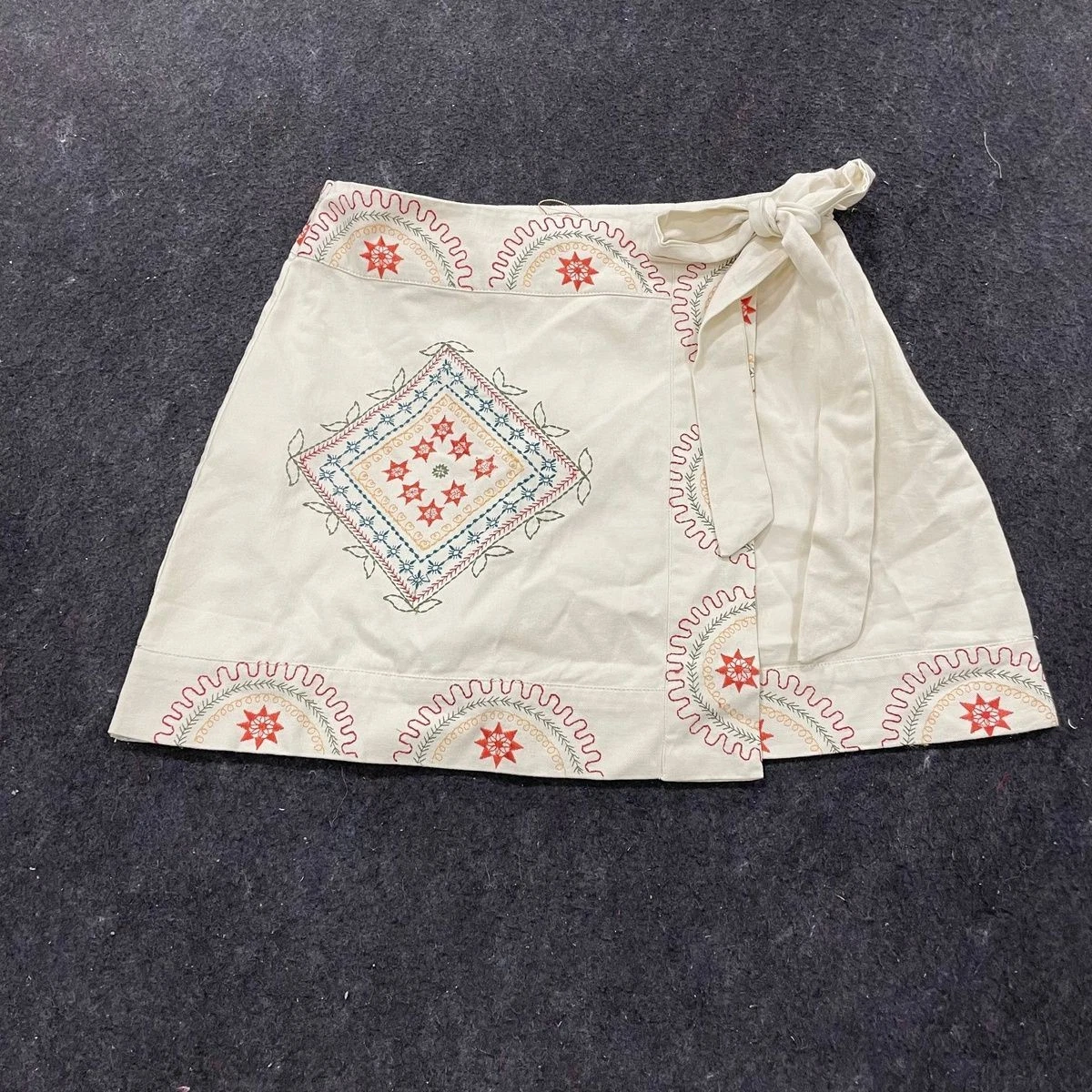 CIEBON Lesedi Embroidered Mini Skirt Women's Size M Cream