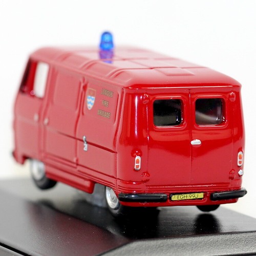 Oxford COMMER PB VAN LONDON FIRE BRIGADE 1/76 Diecast Model Car - Picture 5 of 6