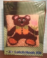 (NEW SEALED) M H Hug-A-Bear Latch Hook Kit PILLOW 12 x 12" M12037 FAST Free Ship