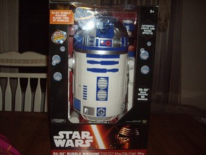 NEW Disney Star Wars R2D2 Bubble Machine Lights Sound Effects Tons Of
