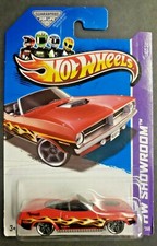 2013 Hot Wheels 1970 Plymouth Barracuda Showroom Red #213 New HW13