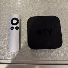 Apple TV (3rd Generation) HD 8GB Media Streamer - A1427 With Remote