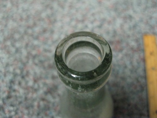 Vintage Boyes Springs Mineral Water 7-ounce Bottle white and green - Picture 5 of 6