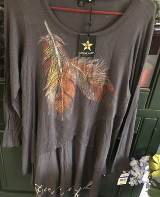 Womans Free as a bird Logo Hi-lo Top Living Doll Brand size XL  Feather Blouse