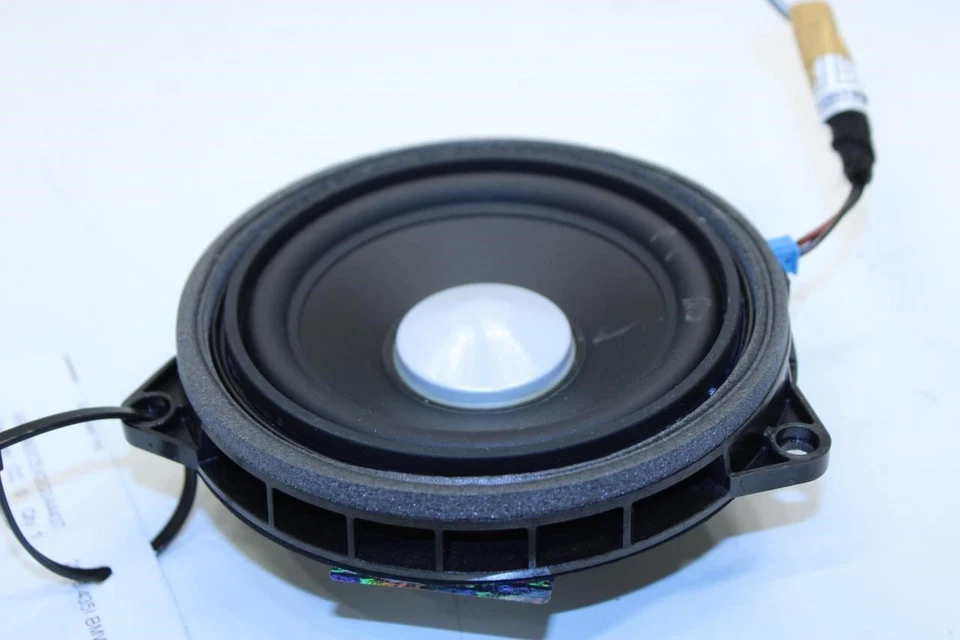 Altavoz de gama media Harman Kardon 9364956-01 BMW 435i Gran Coupé xDrive RR RH 14-16 Foto 3 de 4