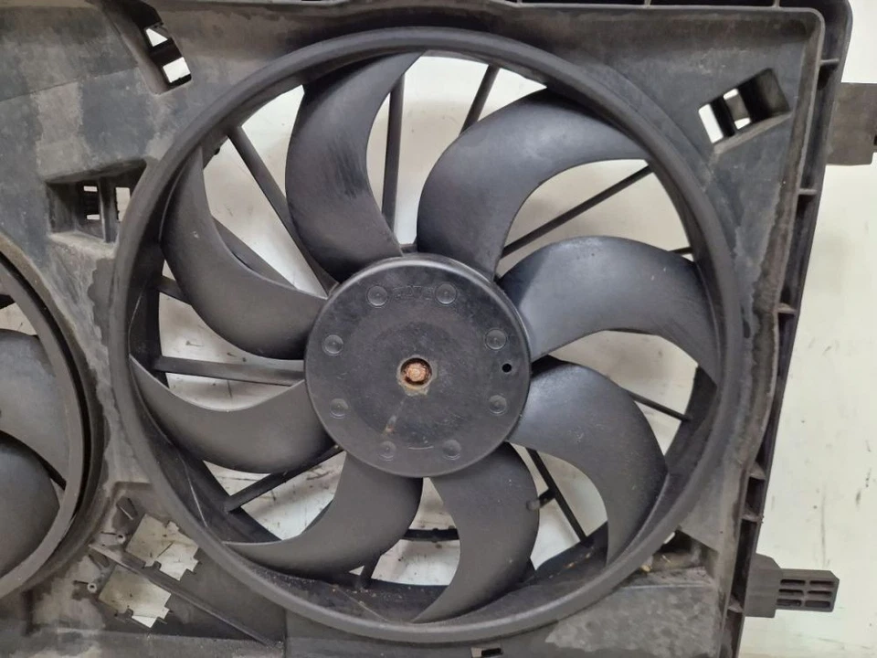 Lüfter Kühlerlüfter Motorlüfter Elektrolüfter passt für RENAULT MASTER III - Bild 4 von 4