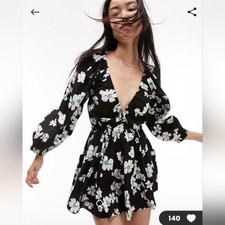 Topshop deep v- neck romper 8-10