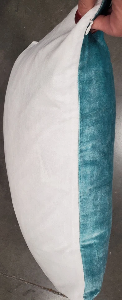 Z Gallerie Joie De Vivre Pillow Sham Cover Only 22"x22" Aqua Ombre Sequin Beaded - Image 4 of 4