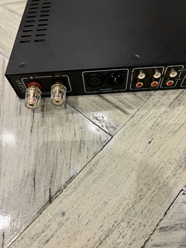TRIAD RackAmp 300 DSP Ver 1.5 Subwoofer Verstärker - Bild 7 von 8