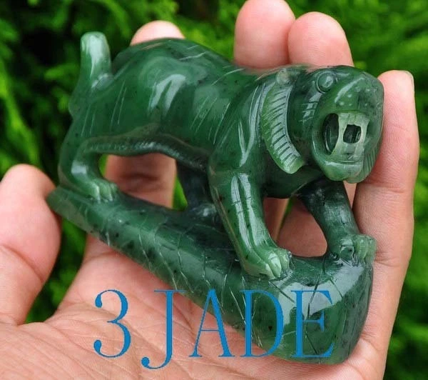 Estatua/talla/escultura de tigre de jade nefrita verde natural Foto 4 de 4