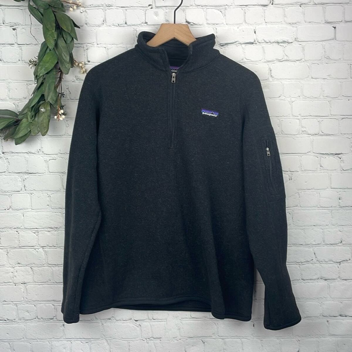 PATAGONIA Better Sweater 1/4 Zip Charcoal Gray Back UBS Logo PATAGONIA Better Sweater 1/4 Zip Charcoal Gray Back UBS Logo