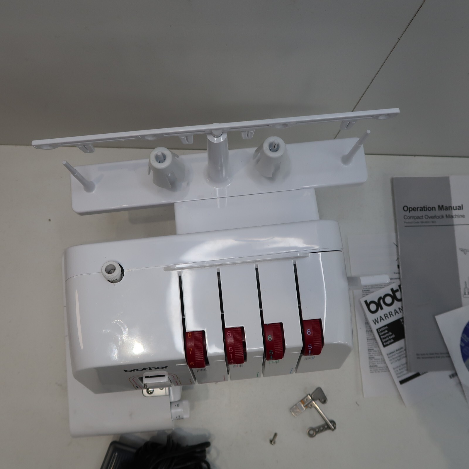 Brother M343D Overlocker Sewing Machine JAMMED NEEDLE SPARES OR