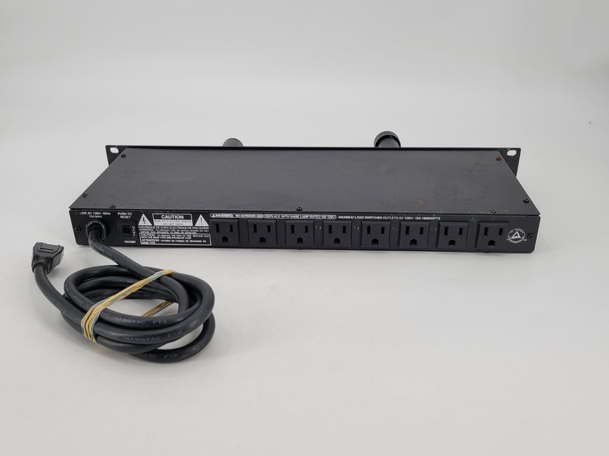 Furman M-8L 15A Merit Series Rack Mount Power Conditioner