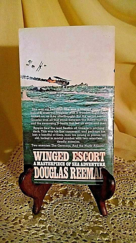 WINGED ESCORT BY DOUGLAS REEMAN BERKLEY GP PUTNAM 3RD OCT 1978 WWII N ATLANTIC. Foto 2 de 4