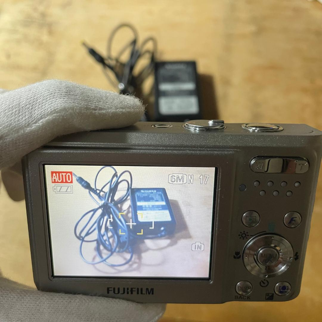 Fujifilm FinePix F31fd 防水ケース付き Fujifilm FinePix F31FD Silver Compact Digital Camera W/Box