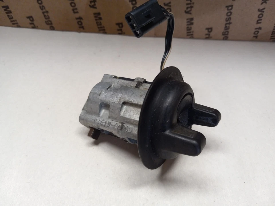 1997-2005 Pontiac Sunfire Chevy Cavalier Ignition Switch with Key 97-05 - Image 4 of 4