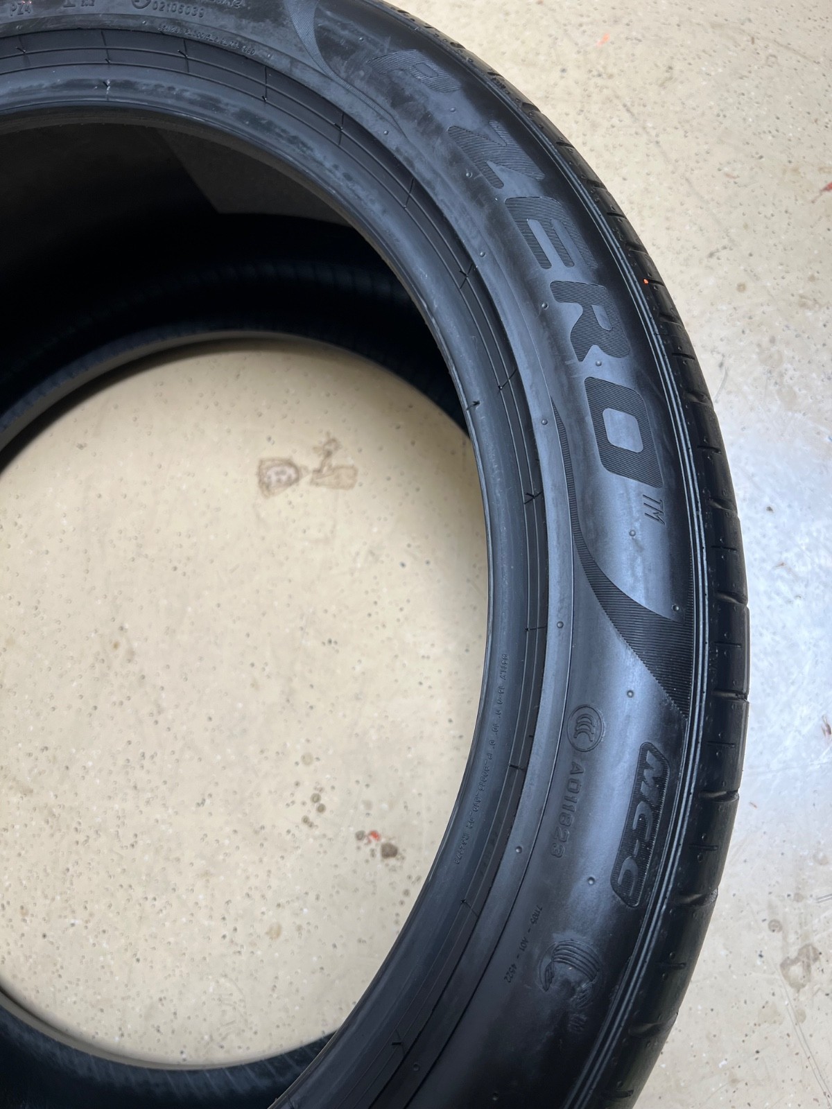 1 - NO REPAIR 295/35ZR20 XL (105Y) Pirelli P Zero PZ4 PNCS (MC-C) McLaren - 8056