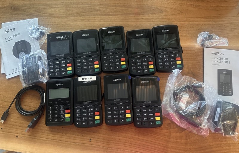 Lot of 9 Ingenico Link 2500 Bluetooth Card Reader For Parts Only + 2 chargers 