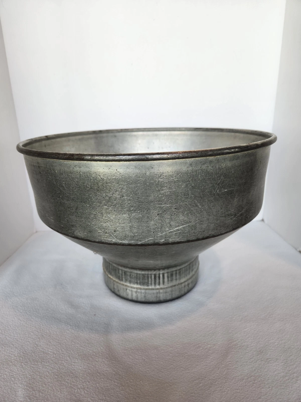 Vintage Steel Raw Milk Dairy Separator Funnel Strainer 12"X8.5" Complete Nice
Opens in a new window 