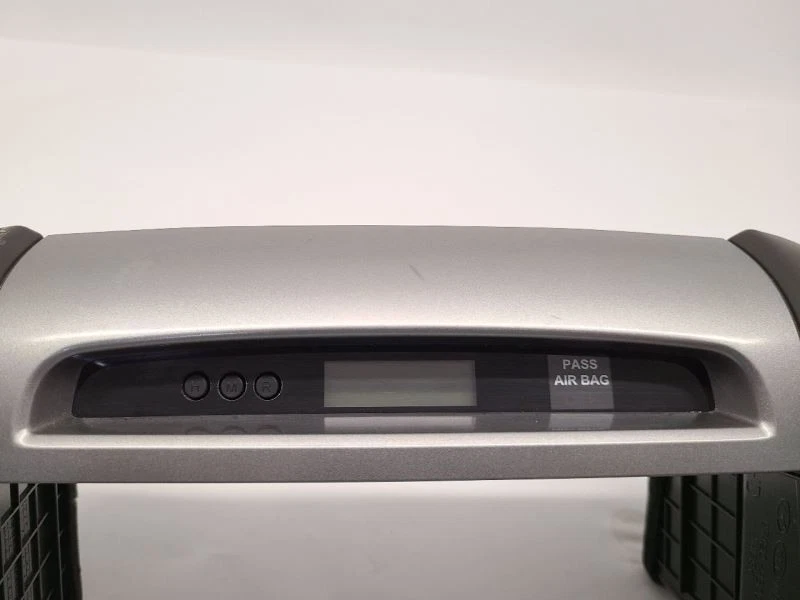 2010-2012 HYUNDAI SANTA FE RADIO TRIM BEZEL - Image 2 of 4