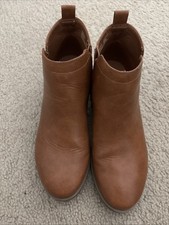 EUC Wonder Nation Ankle Boots Casual Lightweight Brown Size 6