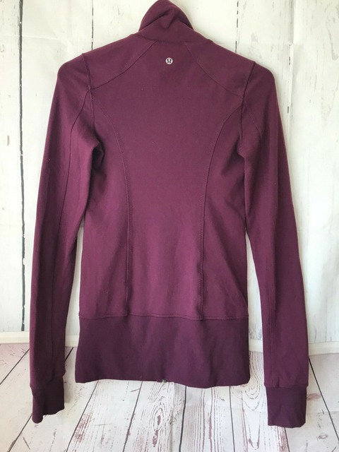 lululemon maroon jacket