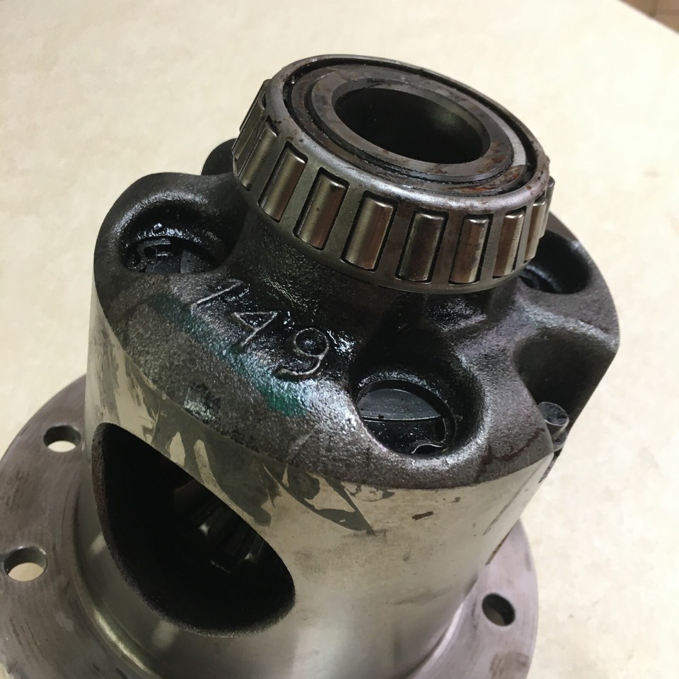 GMC Chevy 10 Bolt Eaton Posi 30 Spline Locking Differential Untested