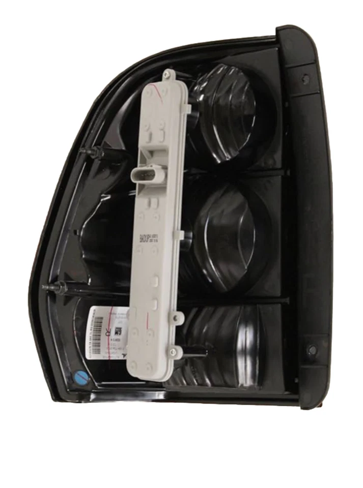 Nuevo conjunto de lámpara de luz trasera pasajero OEM 02-09 Chevy GMC Oldsmobile 15131579 Foto 2 de 3
