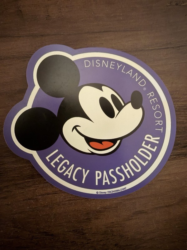 Disneyland Legacy Pass Holder Magnet Mickey Mouse Design, Purple