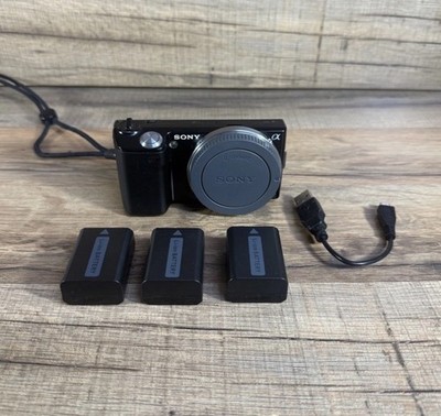 Sony Alpha Nex-5 Mirrorless Camera 14.2 MP - Works - W/ 3 Batteries & Charger