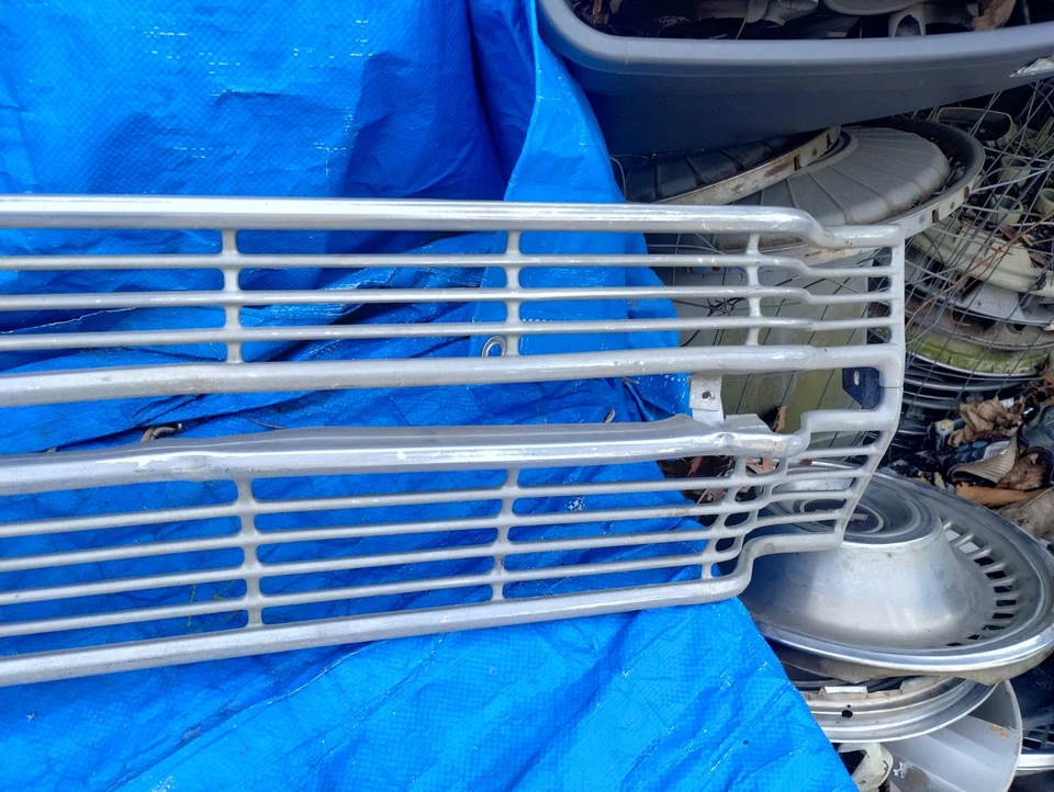 1966 福特 GALAXIE GRILLE C6AZ-8200-B 500 定制站 WAGON 66 FoMoCo — 第 4/4 张图片