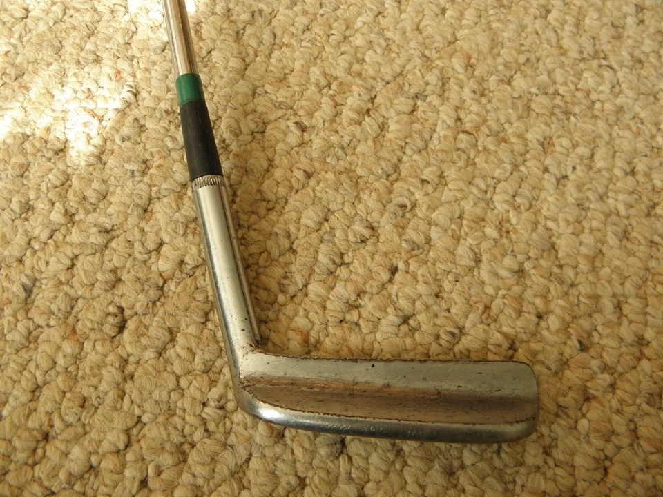 Vintage men right handed First Flight Green Master 15 putter - Image 3 of 4