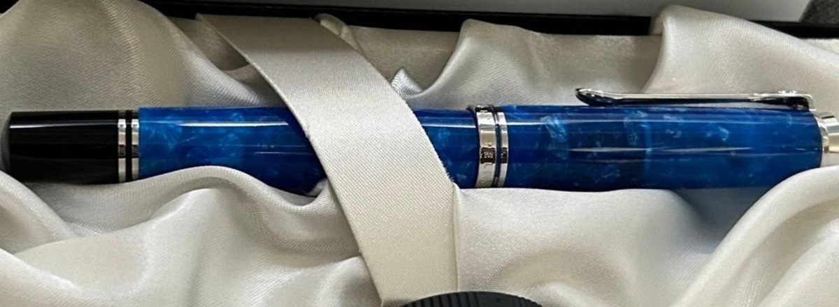 Opened Box, Unused] Pelikan M805 Souveran Vibrant Blue Fountain