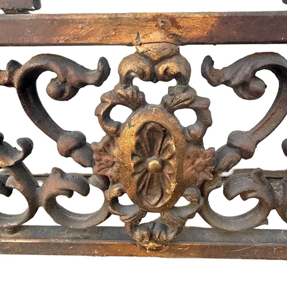 Rejilla de pantalla de chimenea vintage de hierro fundido diseño de desplazamiento ornamentado hogar *tal cual Foto 3 de 4