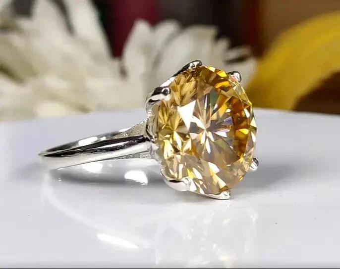 Anillo de plata 925 con diamantes tratados solitario corte redondo champán certificado de 6,00 quilates Foto 2 de 4